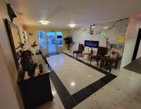 GRIZZLY MOTEL - Reception