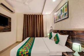 Treebo Masterprice Inn - 15 Mins From Airport - Zimmer