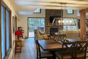 Newly Renovated Home w/ Hot Tub, Deck & EV Charger - Innenbereich