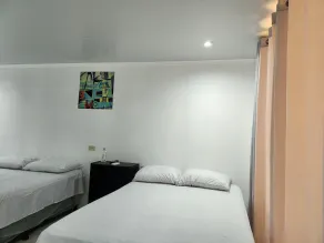 Wally World Inn - Room