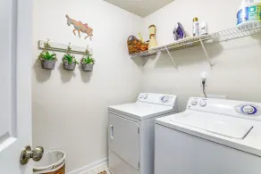 Cozy Buford Home w/ Piano ~ Mins to Lake Lanier! - Innenbereich