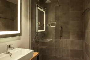 Radisson Hotel Liege City Centre - Bathroom