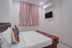 FabHotel Elegance Inn - Camera