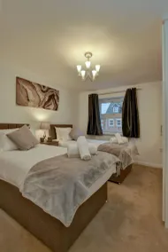 Karah Suites - Duke St Bridgwater - Room