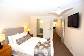 Osprey Apartments - Room