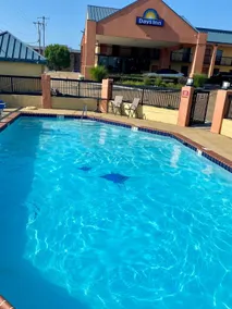 Days Inn by Wyndham Hernando - Pool