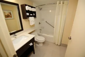 Quality Inn & Suites - Salle de bain