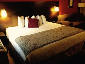 Super 8 by Wyndham West Kelowna BC - Chambre