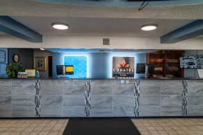  Coratel Inn and Suites By Jasper La Crosse - Réception