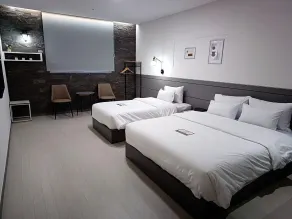 Hi& Hotel - Chambre