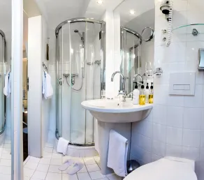 Hotel der Lennhof - Bathroom