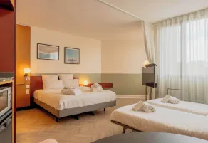B&B HOTEL Calais Terminal Cité Europe 4 étoiles - Room