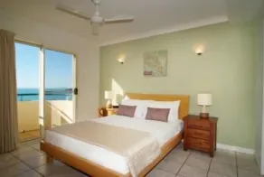 Mediterranean Resorts - Camera