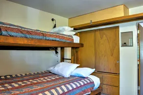 Crystal Chalets Condominiums at Crystal Mountain Ski Resort - Quarto