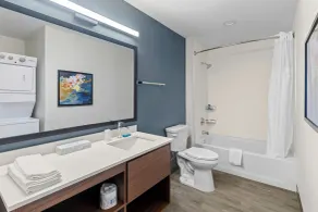 Everhome Suites Wichita Northeast by Choice Hotels - Salle de bain