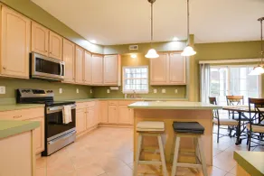 54 Mi to Dtwn DC: Spacious Family Home! - Interior