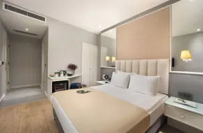 Ess Hotel - Room