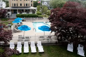 Colonial Inn - Pool