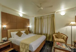 Comfort Inn President Near Ahmedabad Junction Station - Room