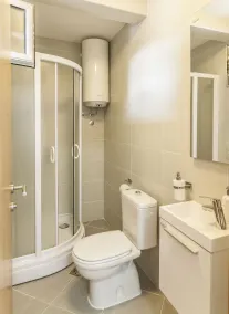 Apartment-Hotel Vila Petrovic-Becici - Bathroom