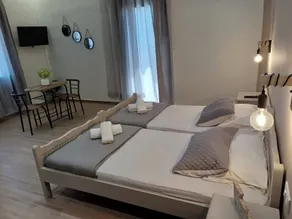 Romeos Studios - Rom