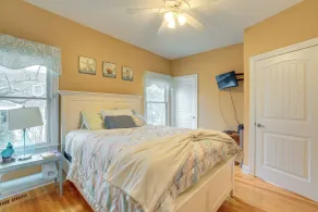 Long Beach Island Townhome w/ Rooftop Deck & Grill - Interiør