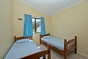 Rose Gardens Holiday Park - Room