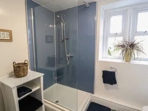 Kestrel Cottage - Bathroom