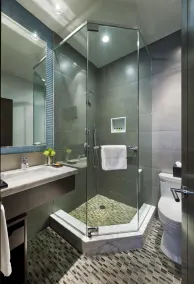 The Pearl Hotel - Bathroom