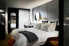 Zagame's House - Room