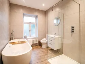 Cavendish Cottage - Bathroom