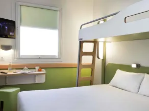 Ibis Budget Málaga Centro - Camera