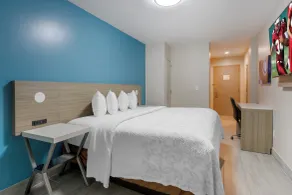 Red Roof Inn PLUS Brooklyn - Flatbush Ave - Room
