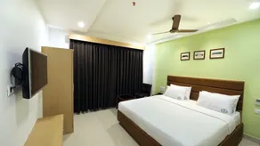Hotel Sri Ram Grand - Room