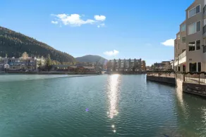 Lakeshore #1560 - Servizio della struttura