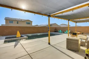 Coachella Home w/ Game Room & 1 PM Check-out - Innenbereich