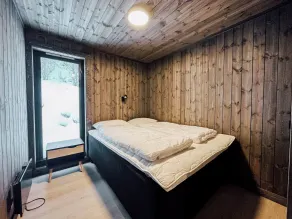 Modern Mountain Cabin - Sauna - 5 Bedrooms - Sleeps for 10 - Værelse