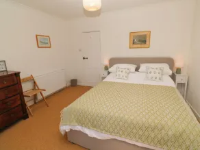 6 Bellair Road - Zimmer