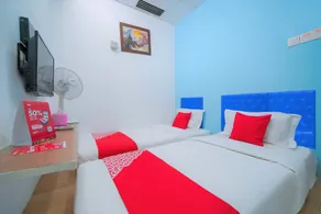 Hotel O V Stay Guesthouse - Room