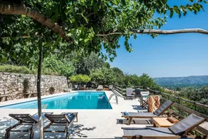 Kamares a restaured Venetian domain retreat - Basseng