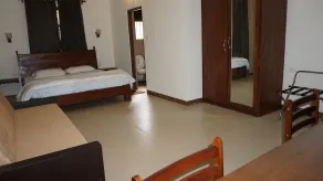 Coastal Suites Apart Hotel ---- 10 minutes walk to beach - Room