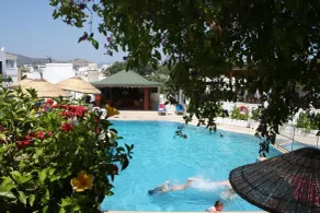 Bronze Hotel - Pool