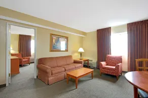 Days Inn by Wyndham St. Louis/Westport MO - Chambre