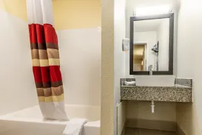 Red Roof Inn Scottsburg - Salle de bain