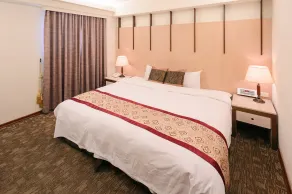 Waugh Den Business Hotel - Room
