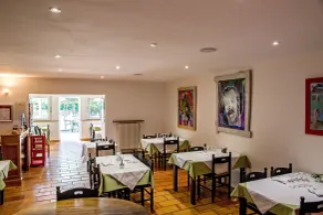 Logis Hôtel Restaurant L'Escarbille - Restaurante