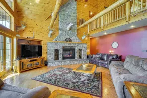 Game Room, Deck & Yard: Lake of the Ozarks Retreat - Innenbereich