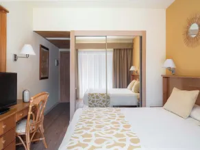 Ona Palmira Paguera - Room