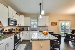 11 Mi to Fort Bragg: Family Home w/ Patio! - Interiør