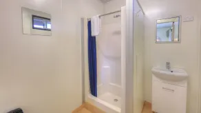Eden Gateway Holiday Park - Bathroom
